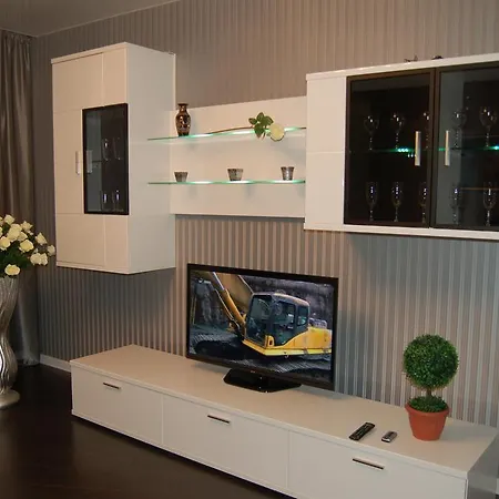 Apartament On Prospect Nezavisimosti Mińsk