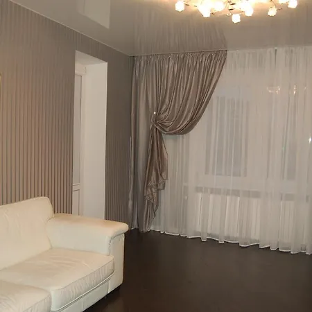 On Prospect Nezavisimosti Apartament Mińsk