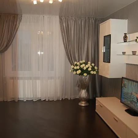 On Prospect Nezavisimosti Apartament Mińsk