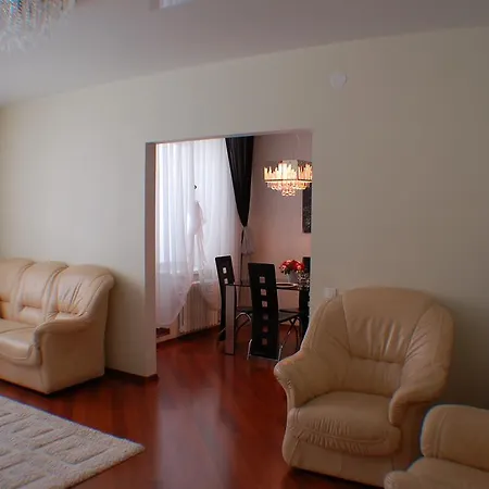 Apartament On Prospect Nezavisimosti