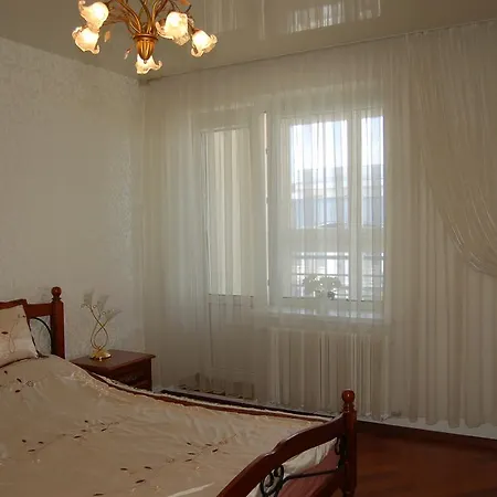 On Prospect Nezavisimosti Apartament