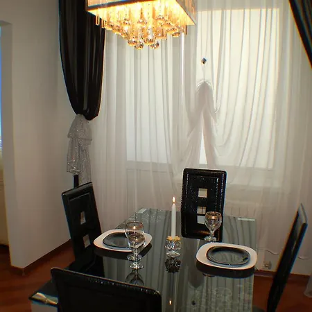 On Prospect Nezavisimosti * Mińsk