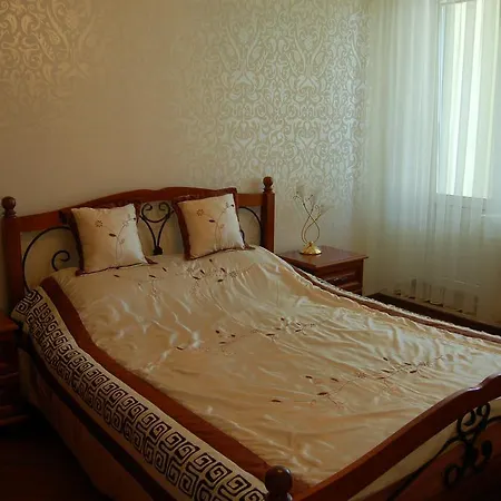 On Prospect Nezavisimosti Apartament *
