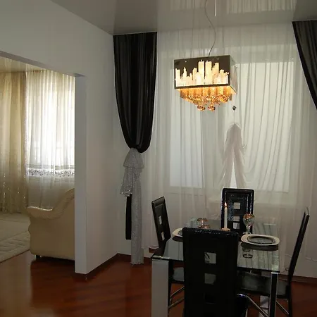 On Prospect Nezavisimosti Apartament